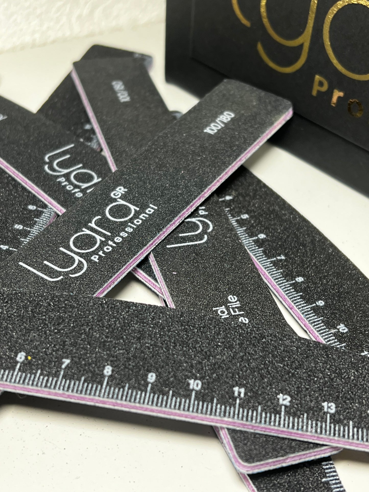 Limes à Ongles Carrées 100/180 – Forme et Précision pour les Prothésistes Ongulaires