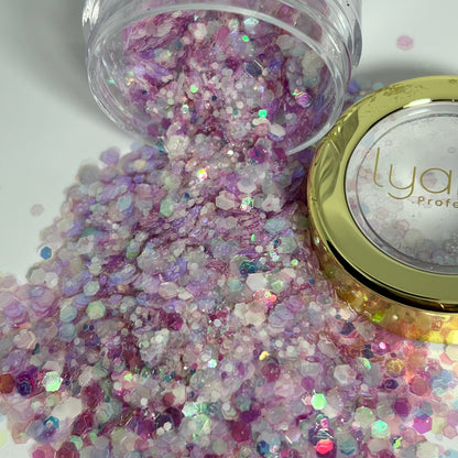 Paillettes Rose Pastel Brille la Nuit – Élégance Douce et Brillance Nocturne