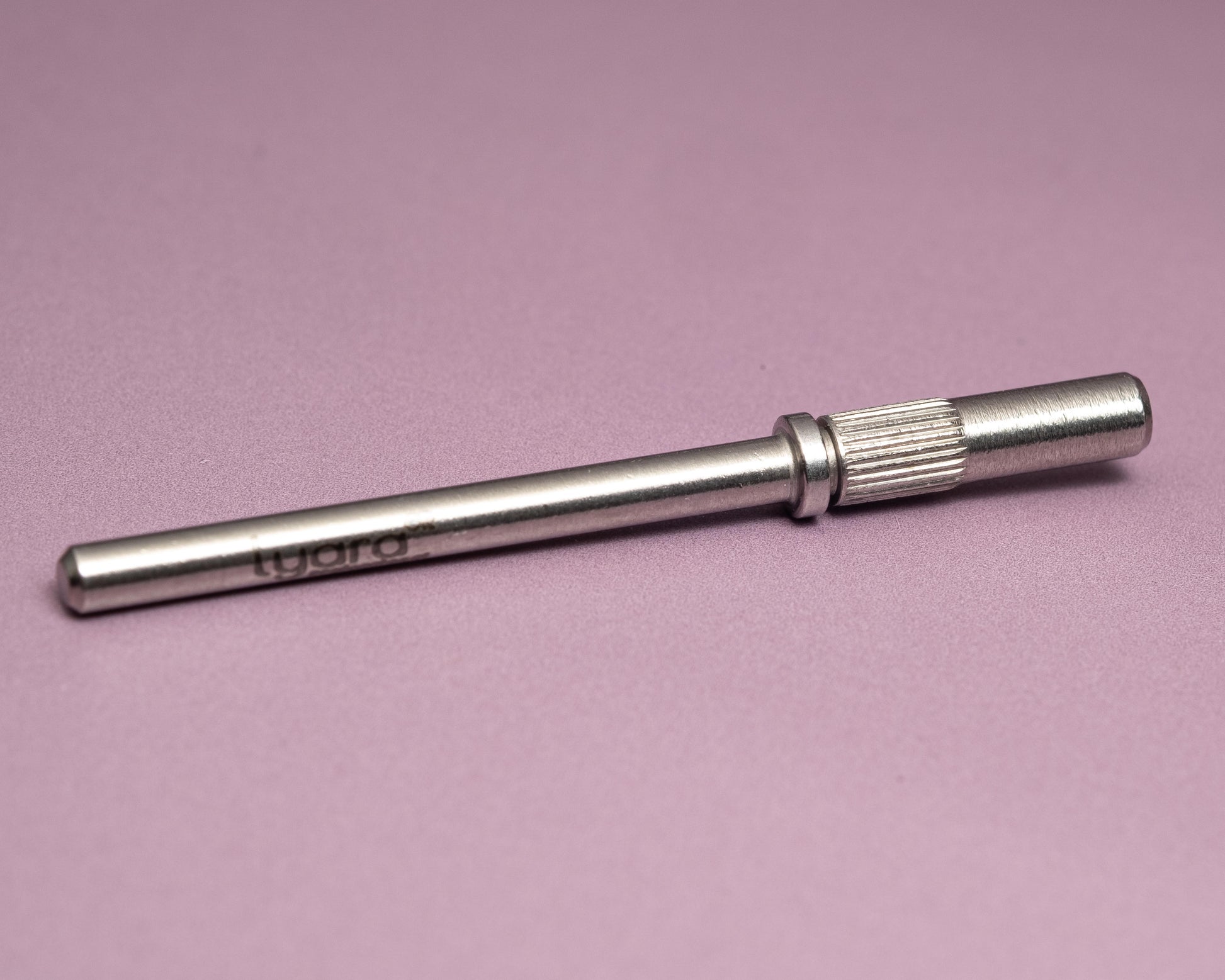 Accessoire de manucure pour détails et finitions