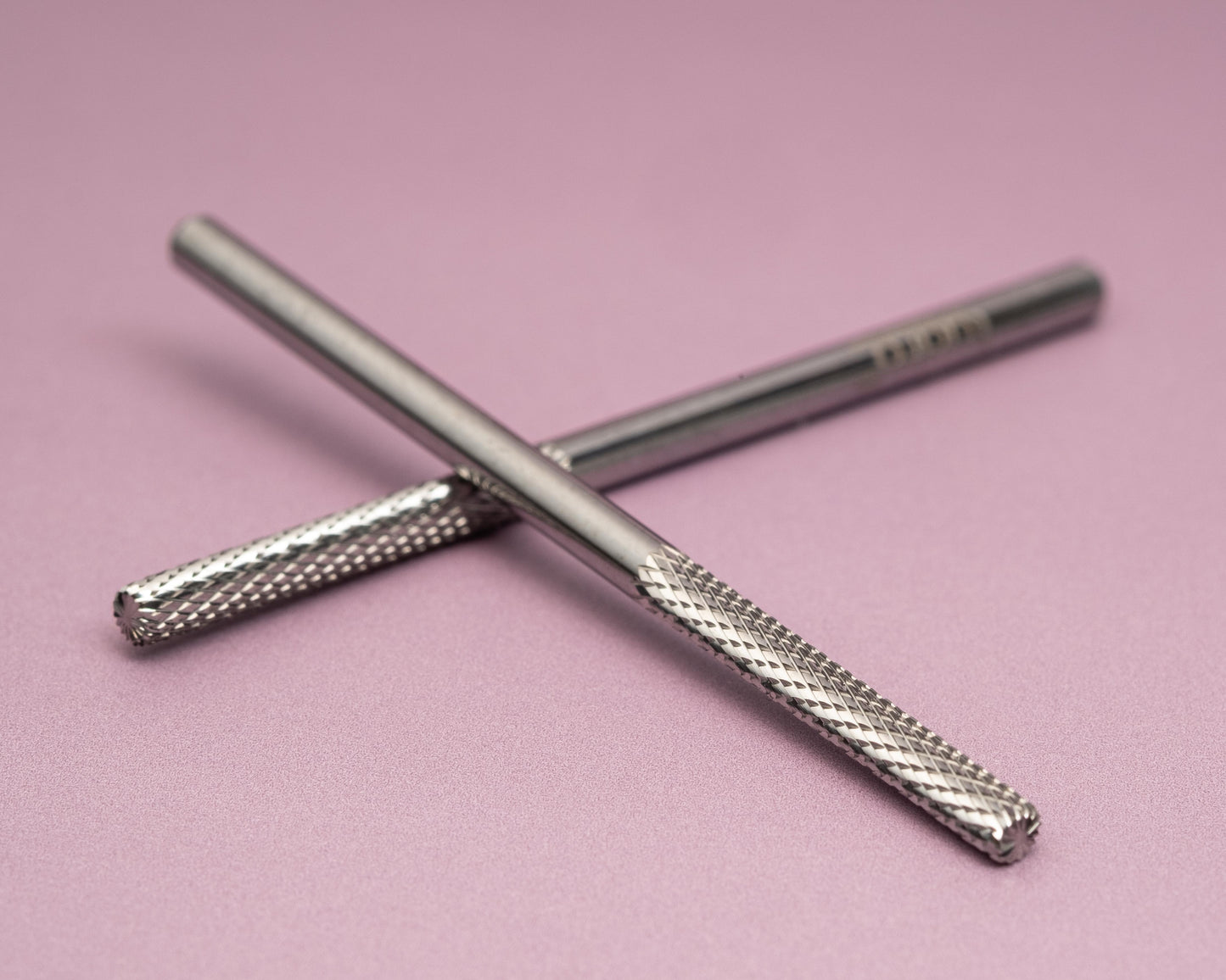 Outil de définition pour manucure professionnelle