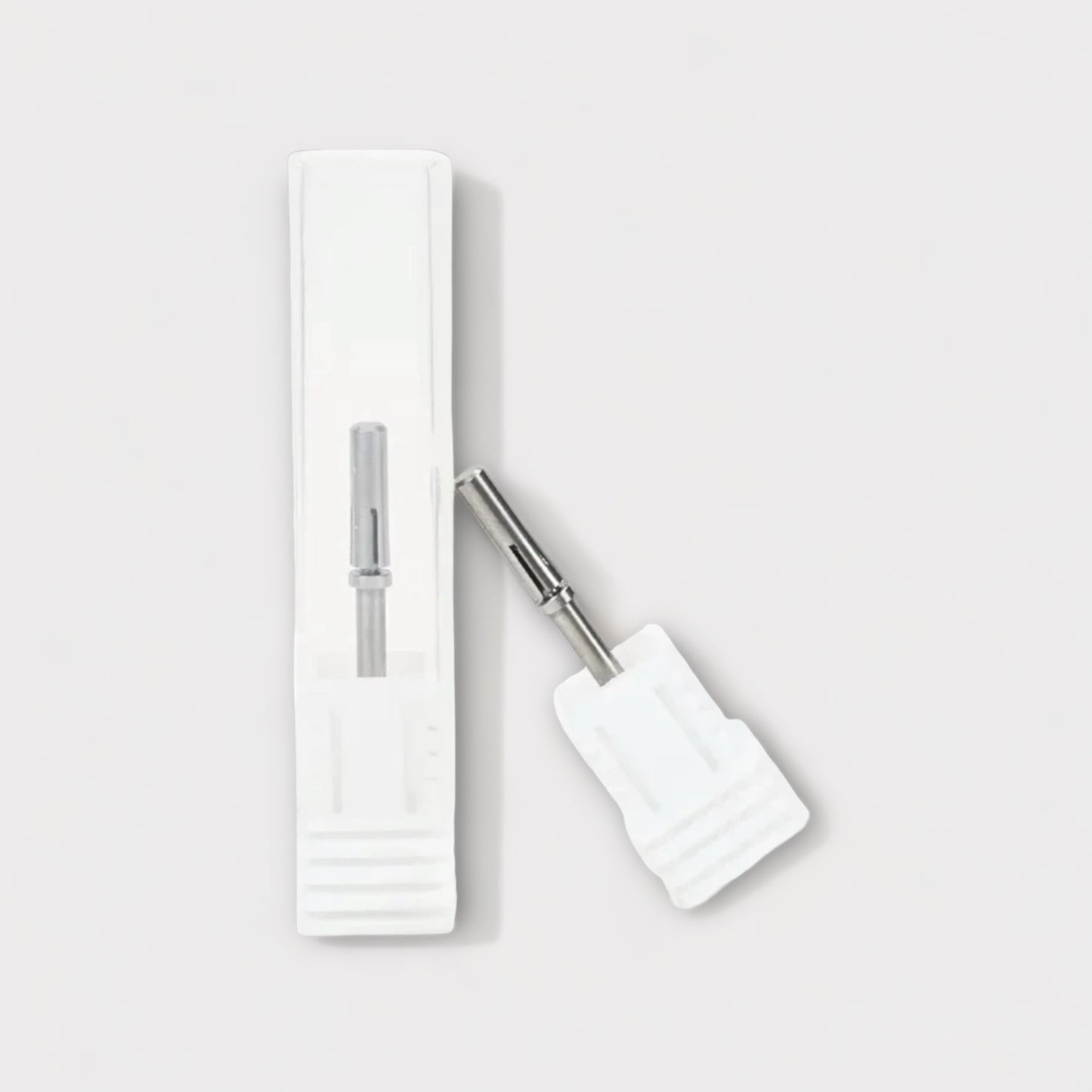 Zoom sur l’embout fin Lyara installé dans la ponceuse