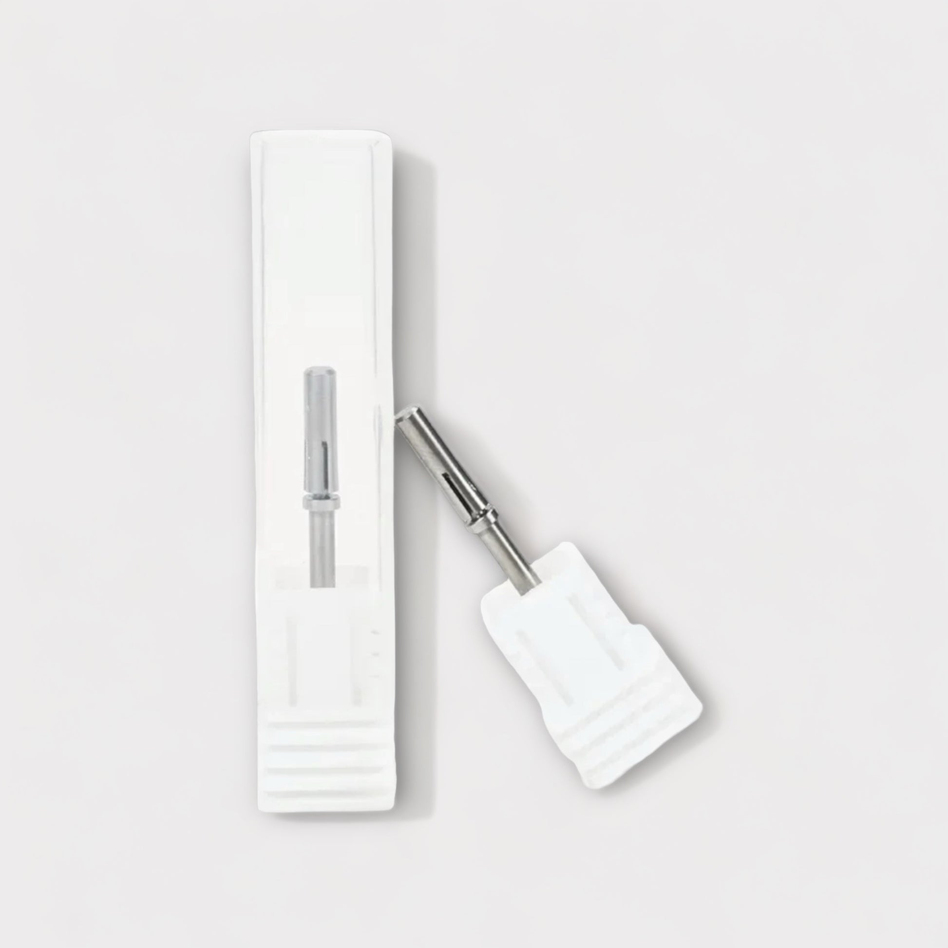 Zoom sur l’embout fin Lyara installé dans la ponceuse