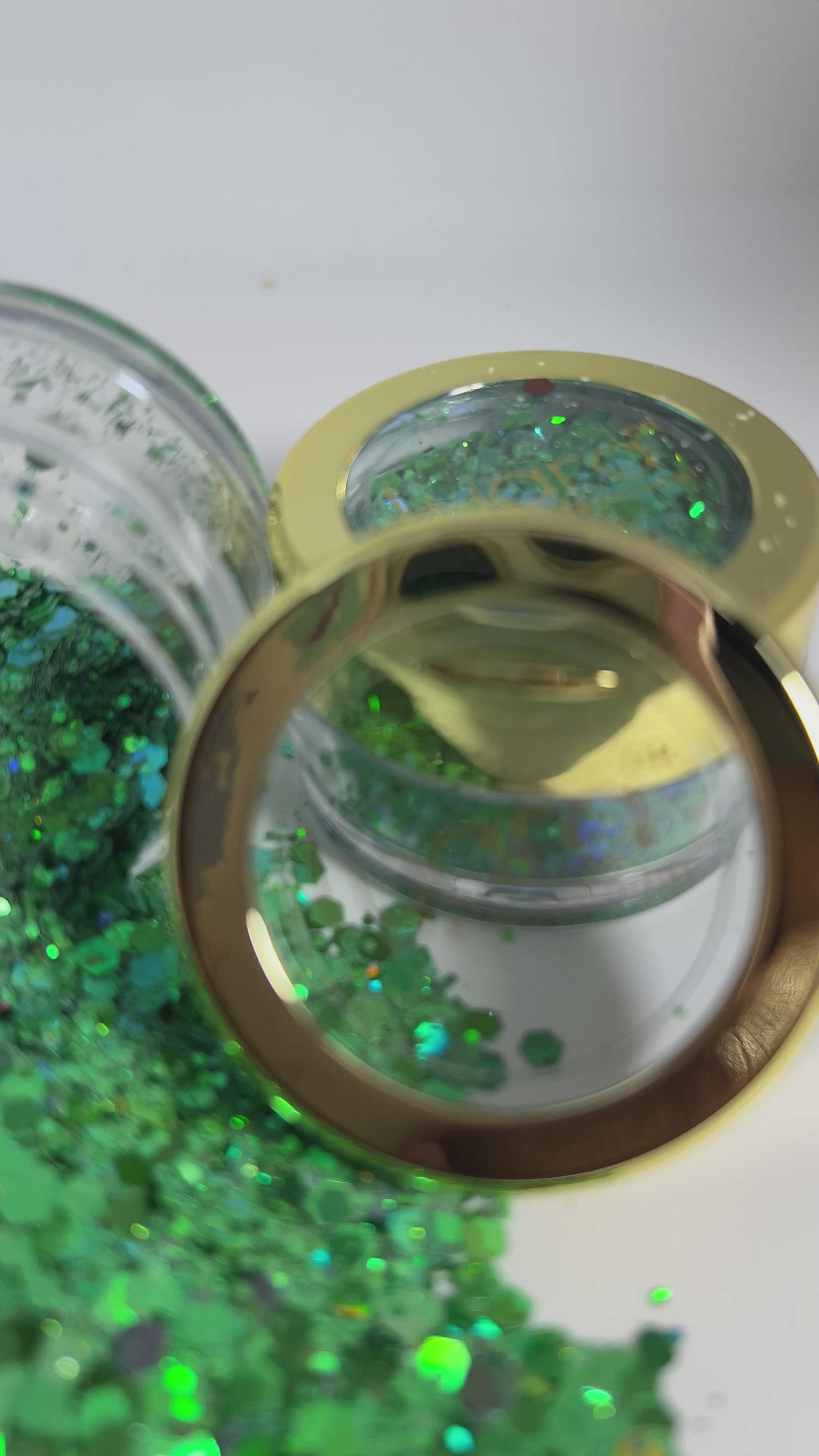 Poudre Nail Art verte – effet lumineux et professionnel