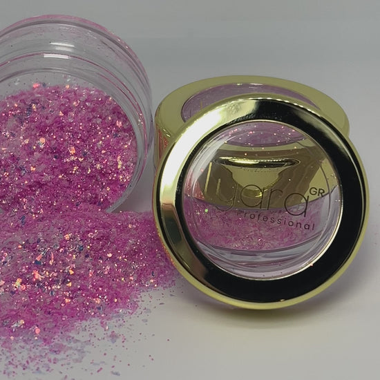 Nail Art féminin avec paillettes roses scintillantes