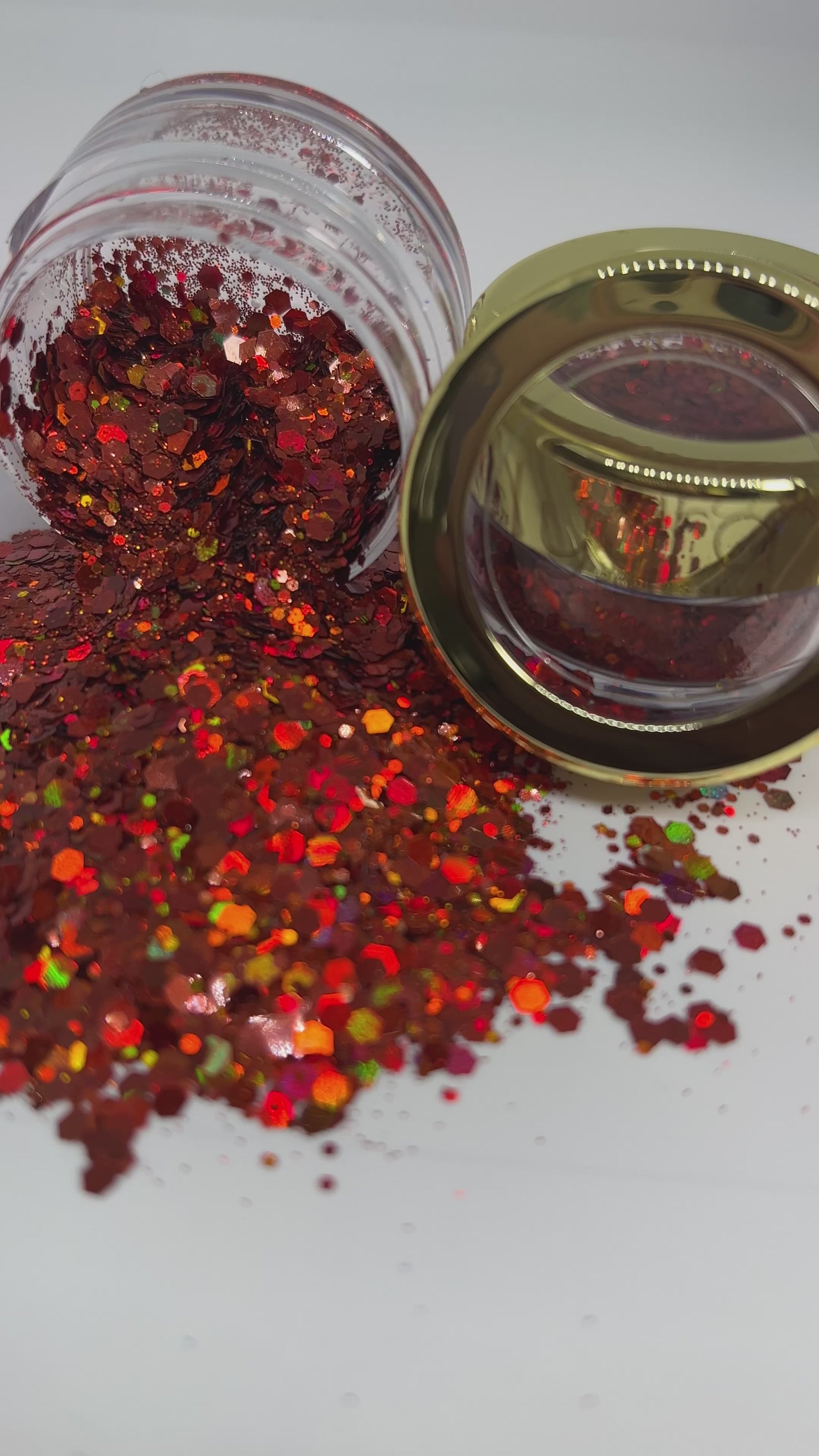 Décoration Nail Art créative avec paillettes multicolores