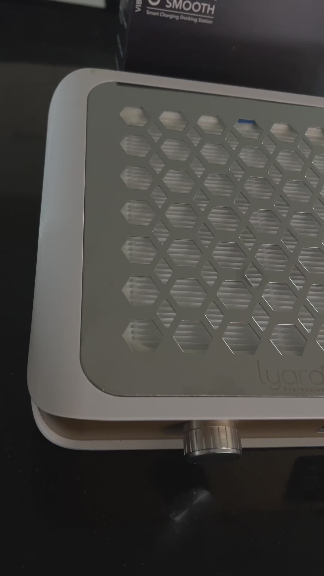 Aspirateur rechargeable pour salon de manucure – Lyara Professional